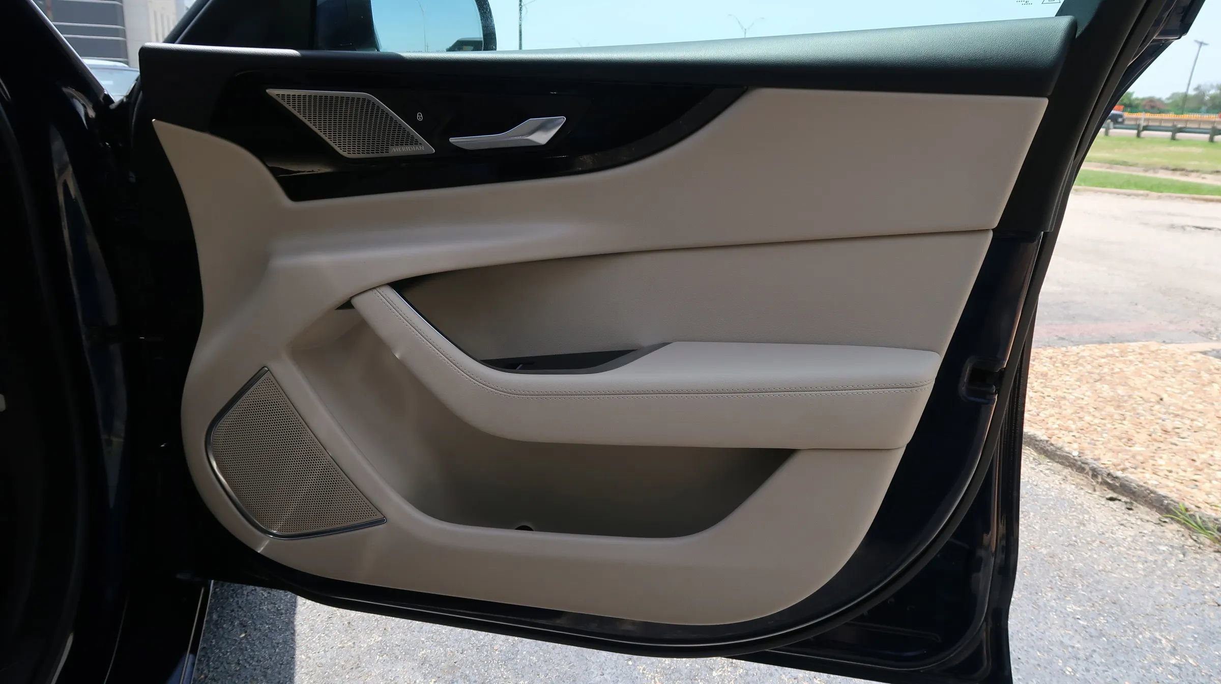 Used 2020 Jaguar XE S image 48