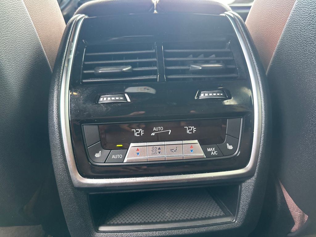 Used 2020 BMW X5 xDrive40i w/ Executive Package image 17