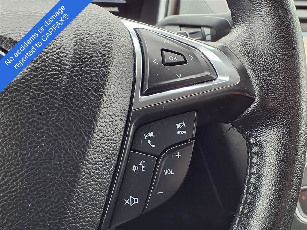 Used 2017 Ford Fusion SE w/ Fusion SE Technology Package image 27