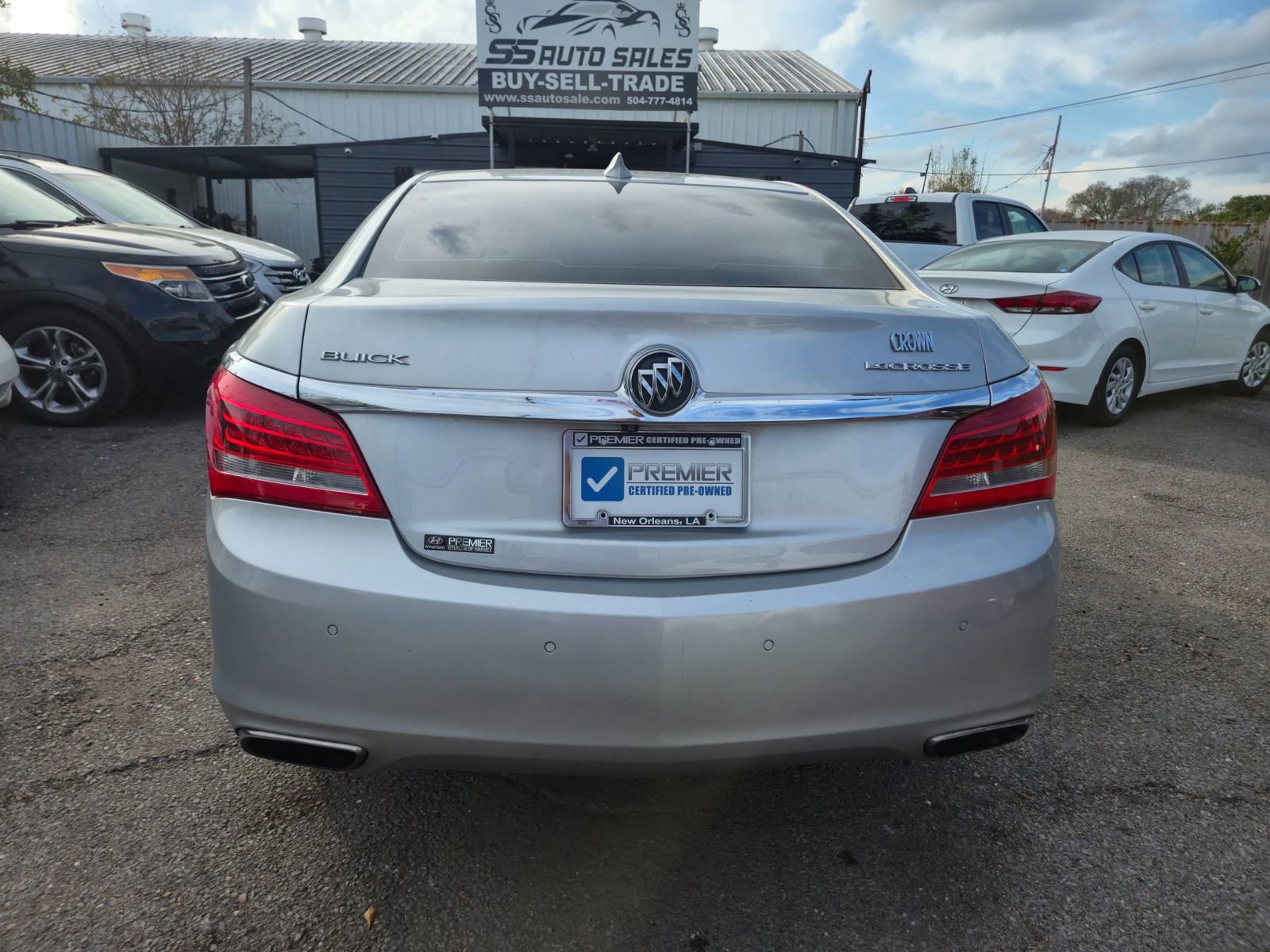 Used 2015 Buick LaCrosse Leather image 6