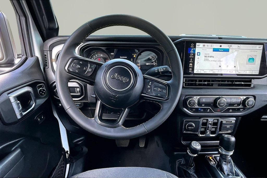 Used 2024 Jeep Wrangler Unlimited AWD/4WD image 9