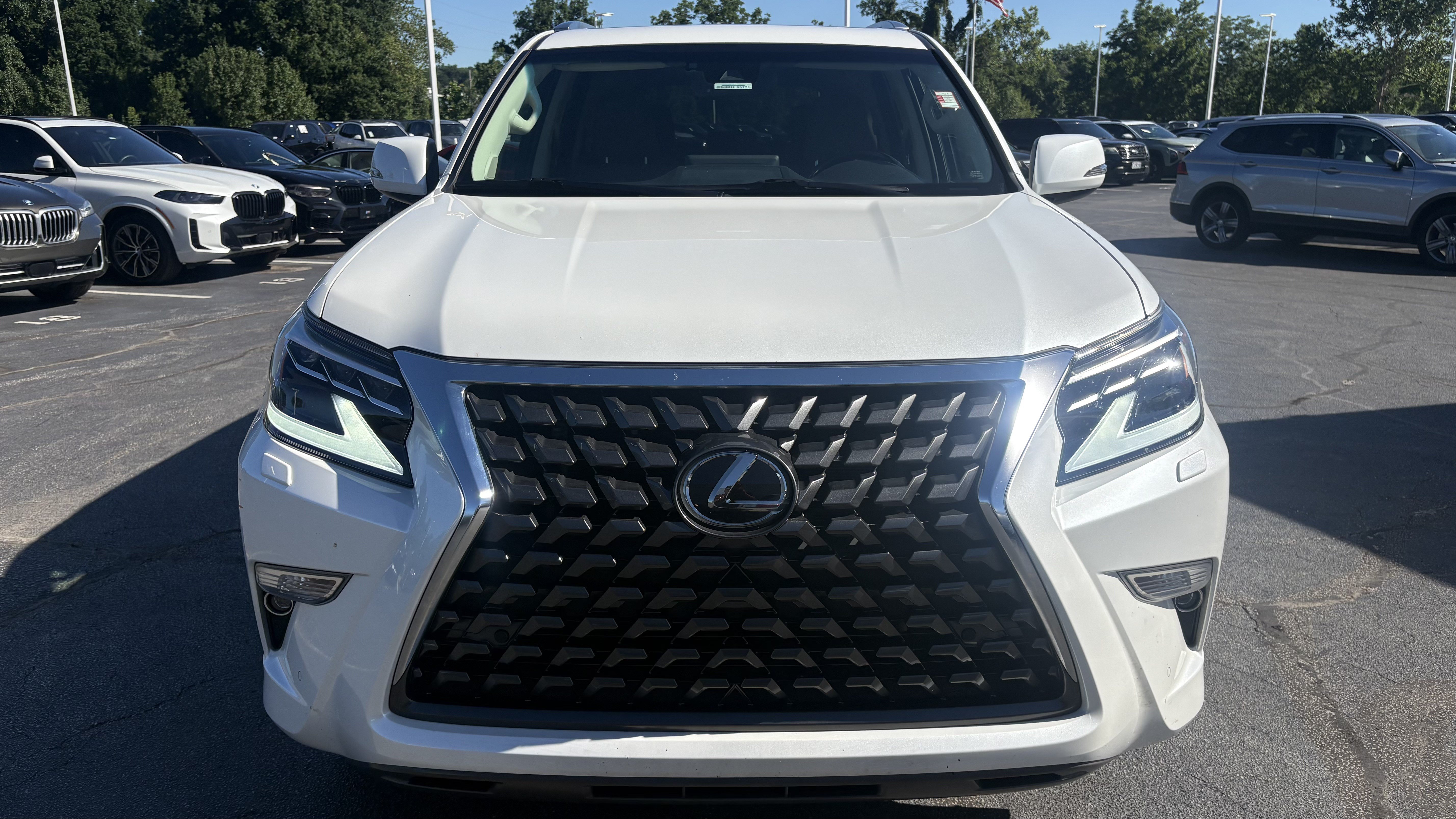 Used 2023 Lexus GX 460 Premium w/ Premium Package AWD/4WD image 3