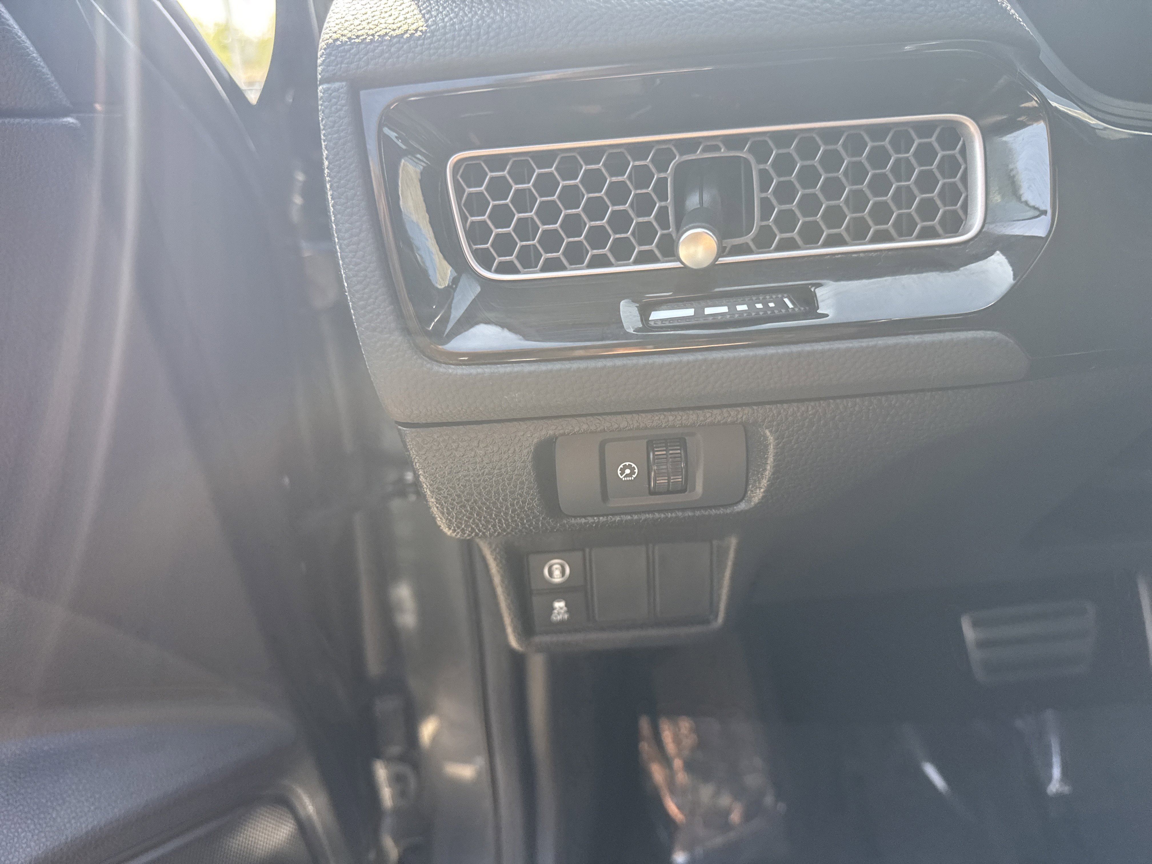 Certified 2024 Honda Civic Sport image 18