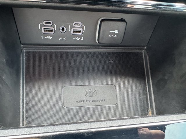 Used 2023 Jeep Grand Cherokee Altitude AWD/4WD image 27