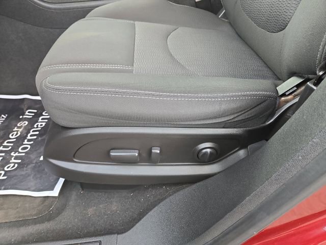 Used 2017 Chevrolet Traverse LT w/ Style and Technology Package FWD image 25