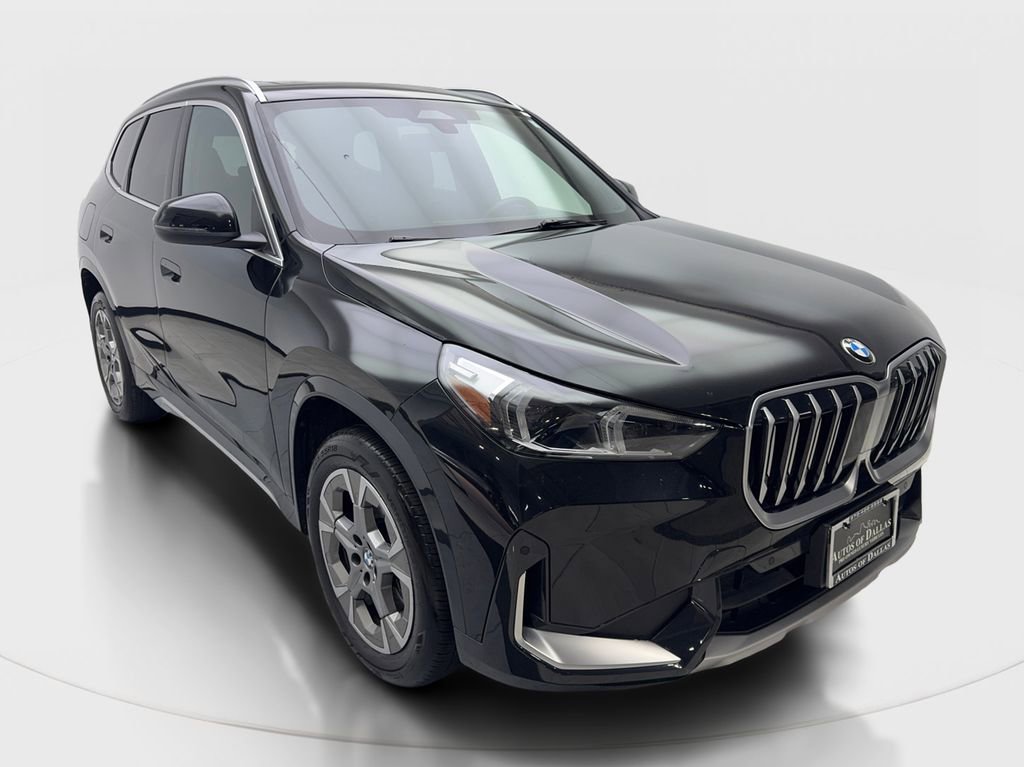 Used 2025 BMW X1 xDrive28i image 4