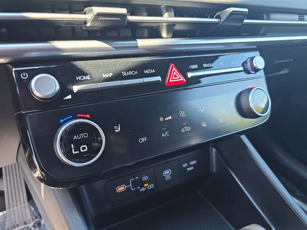 Used 2025 Hyundai Santa Cruz SEL AWD/4WD image 19