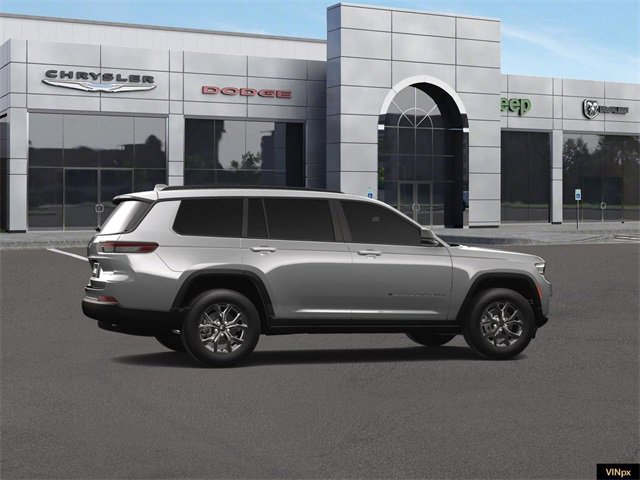 Used 2023 Jeep Grand Cherokee L Altitude image 15