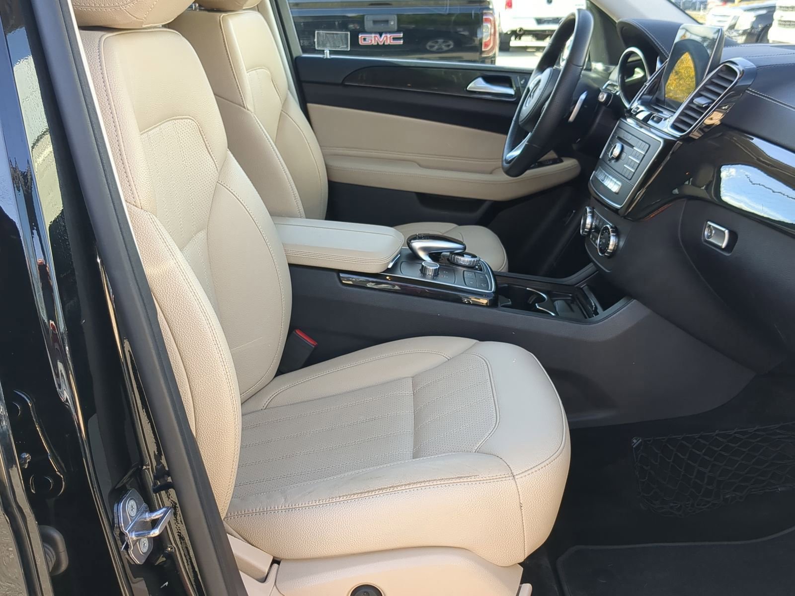 Used 2019 Mercedes-Benz GLS 450 4MATIC image 28