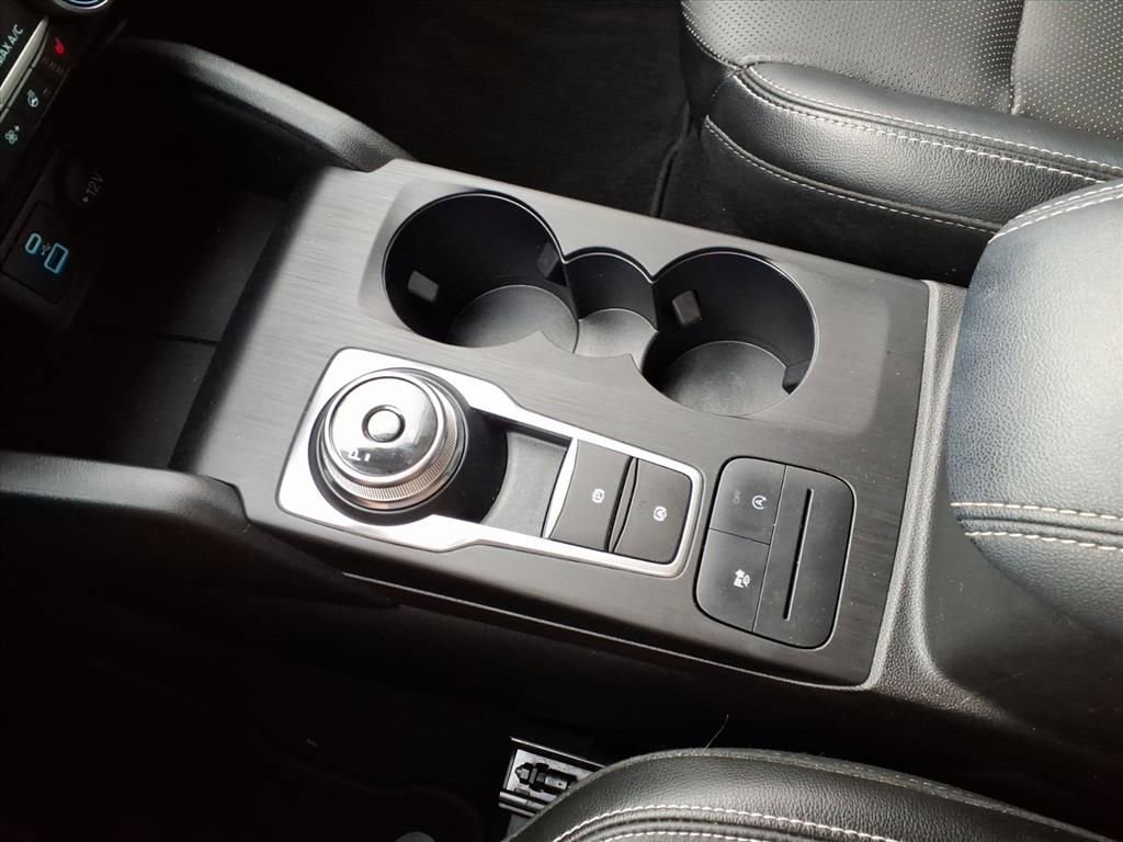 Used 2022 Ford Escape SEL image 26