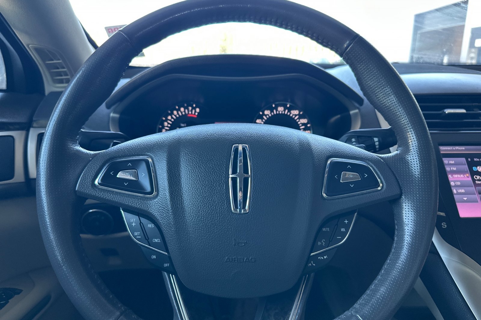 Used 2013 Lincoln MKZ FWD image 21