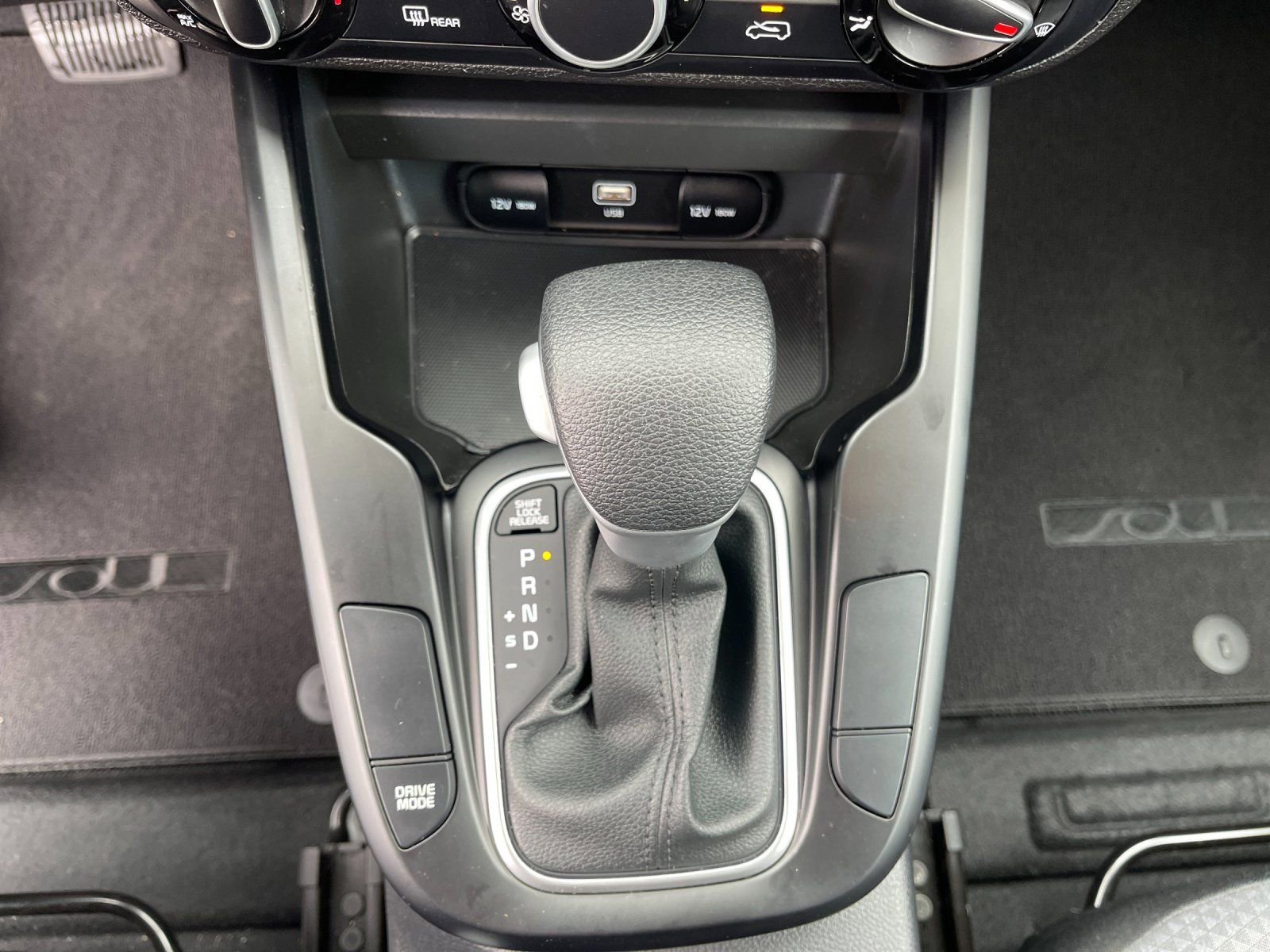 Used 2025 Kia Soul LX image 21