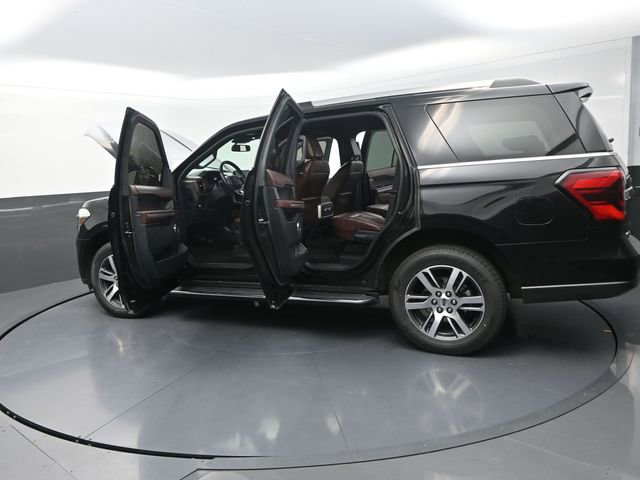 Used 2022 Ford Expedition Limited AWD/4WD image 21
