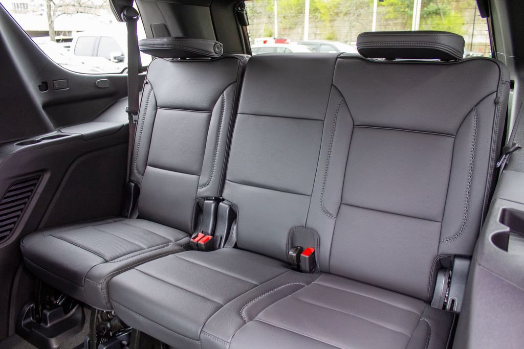 Used 2026 GMC Yukon Denali w/ Sun & Power Step Package AWD/4WD image 22