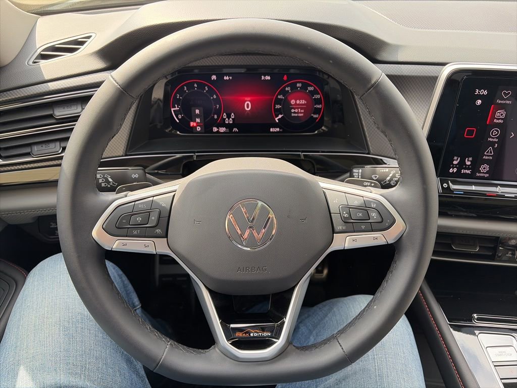 Certified 2025 Volkswagen Atlas Peak Edition SE image 17