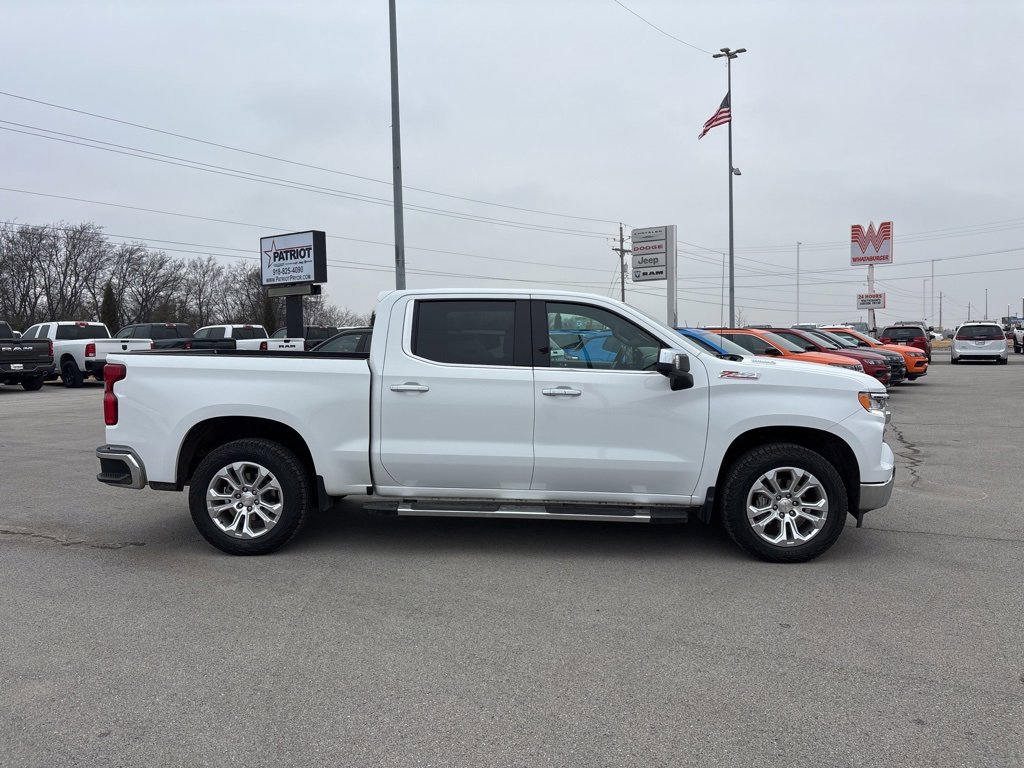 Used 2024 Chevrolet Silverado 1500 LTZ image 2