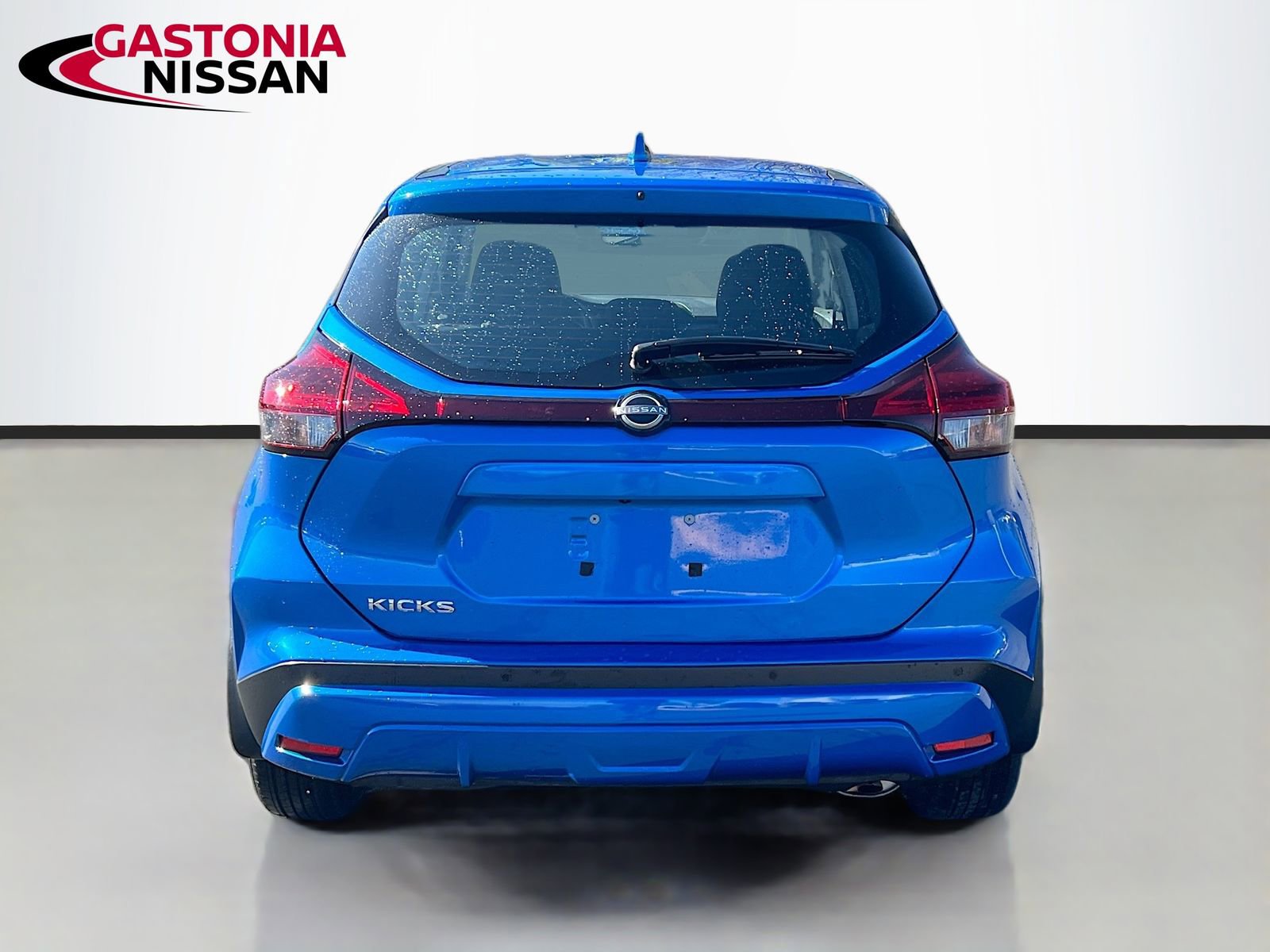 Used 2024 Nissan Kicks S image 7