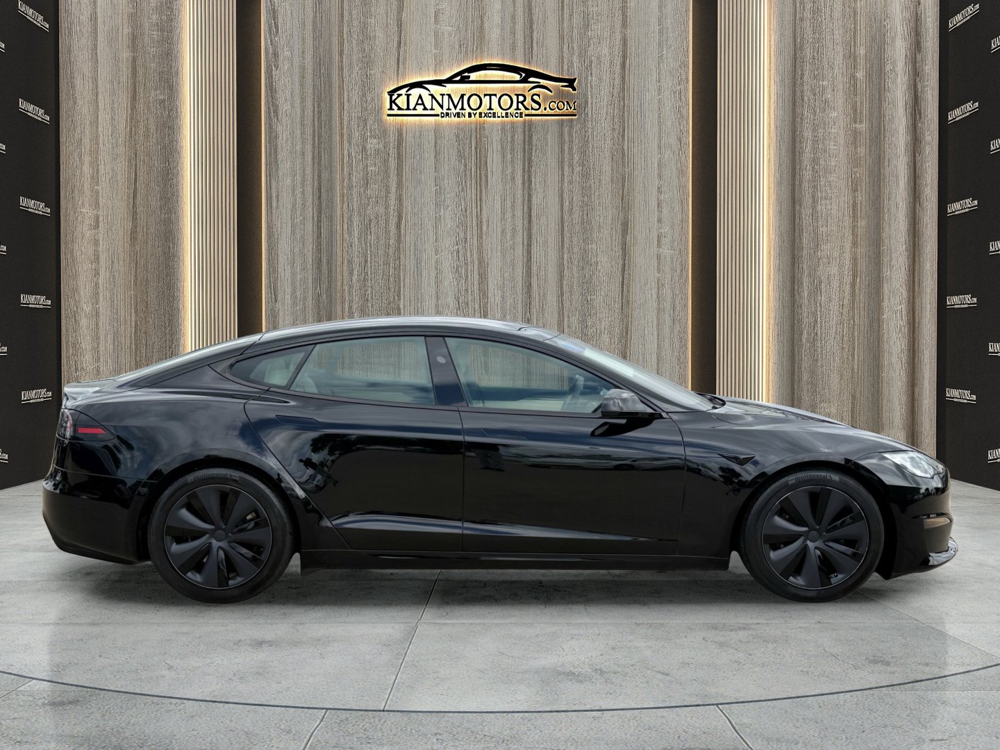 Used 2023 Tesla Model S AWD/4WD image 11