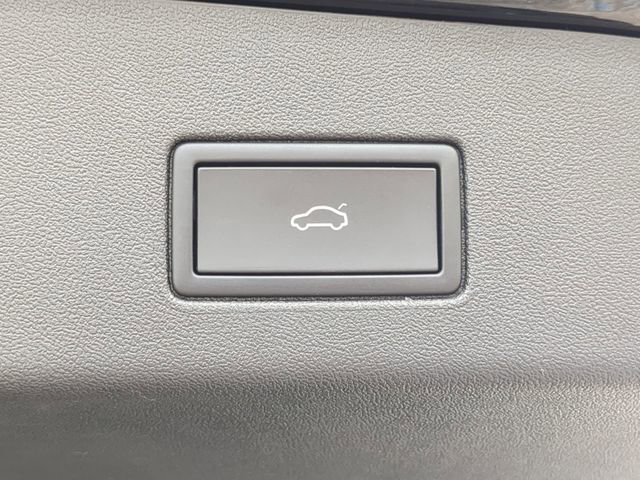 Certified 2023 Volkswagen ID.4 Pro S AWD/4WD image 10