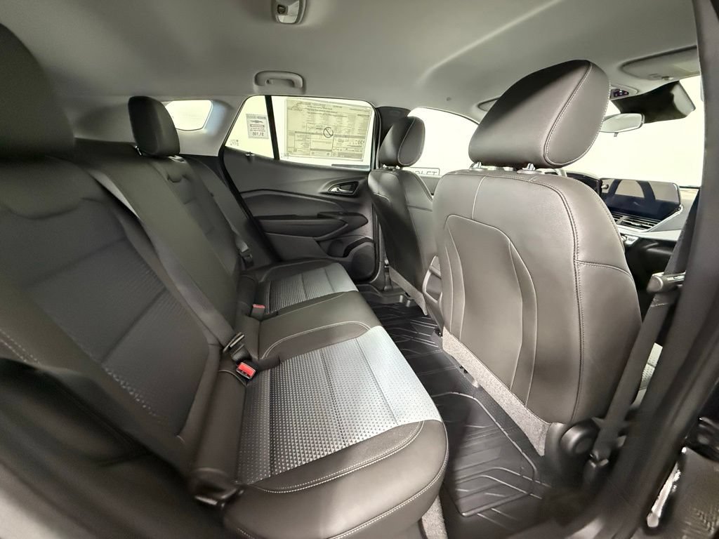 New 2026 Chevrolet Trax LT w/ Driver Confidence Package FWD image 15