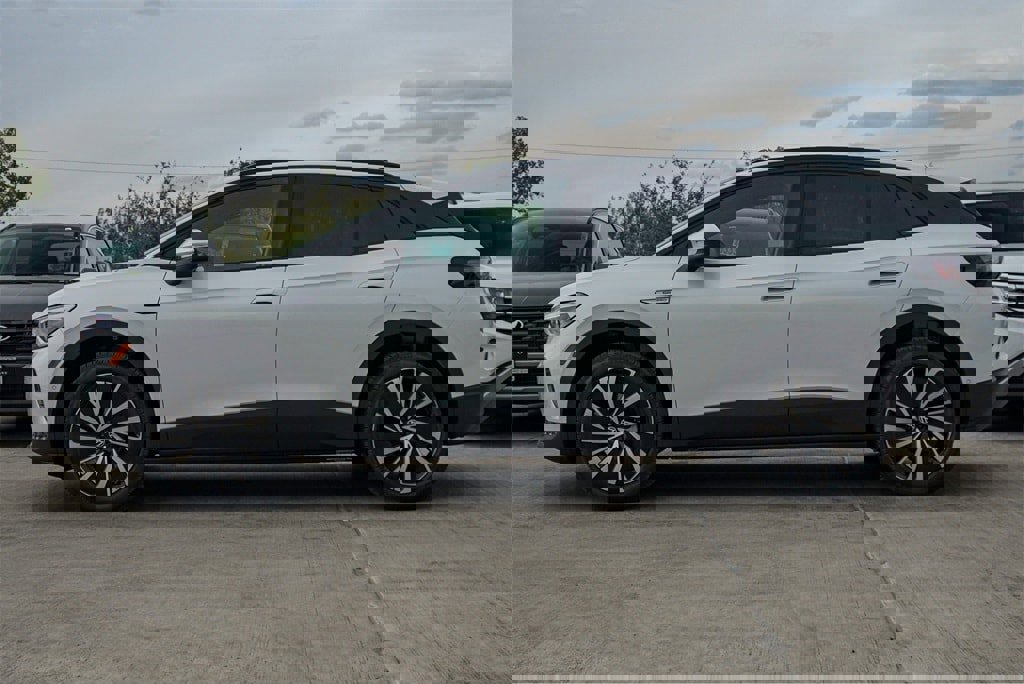 New 2025 Volkswagen ID.4 Pro image 5