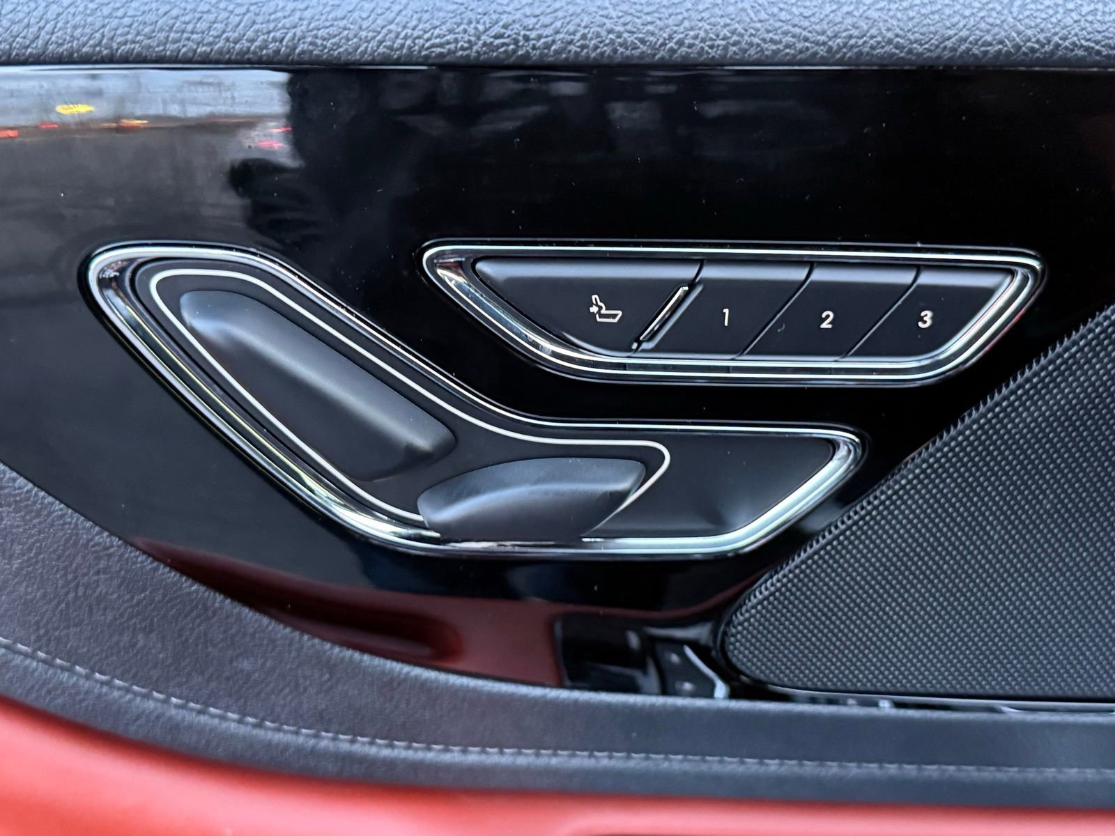 Used 2025 Lincoln Aviator Reserve w/ Illumination Package AWD/4WD image 13