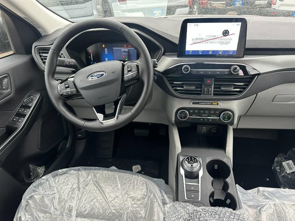 New 2026 Ford Escape Active w/ Cold Weather Package FWD image 5