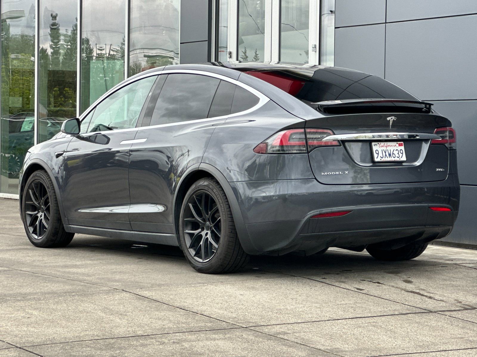 Used 2019 Tesla Model X 100D AWD/4WD image 5