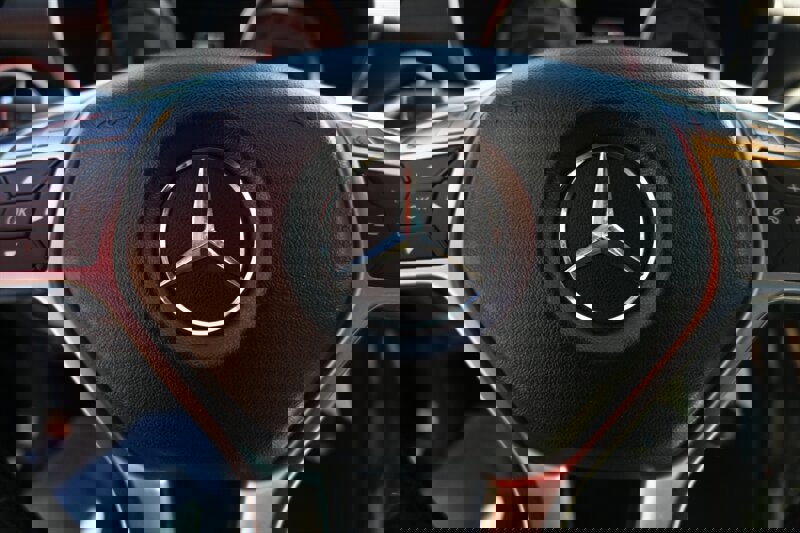 Used 2015 Mercedes-Benz SLK 250 image 35