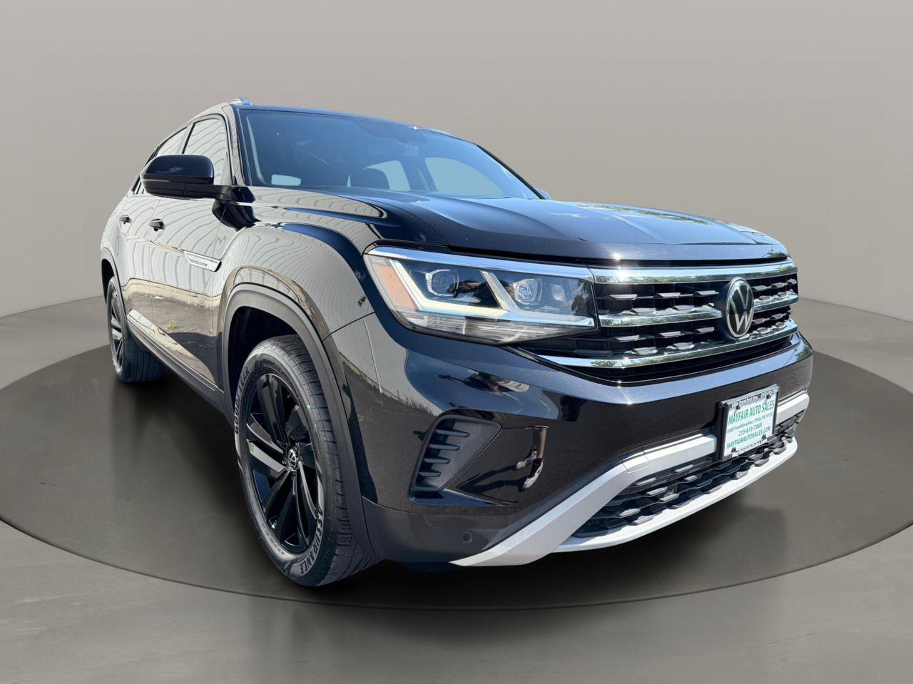 Used 2023 Volkswagen Atlas Cross Sport SE w/ Black Wheel Package FWD image 8