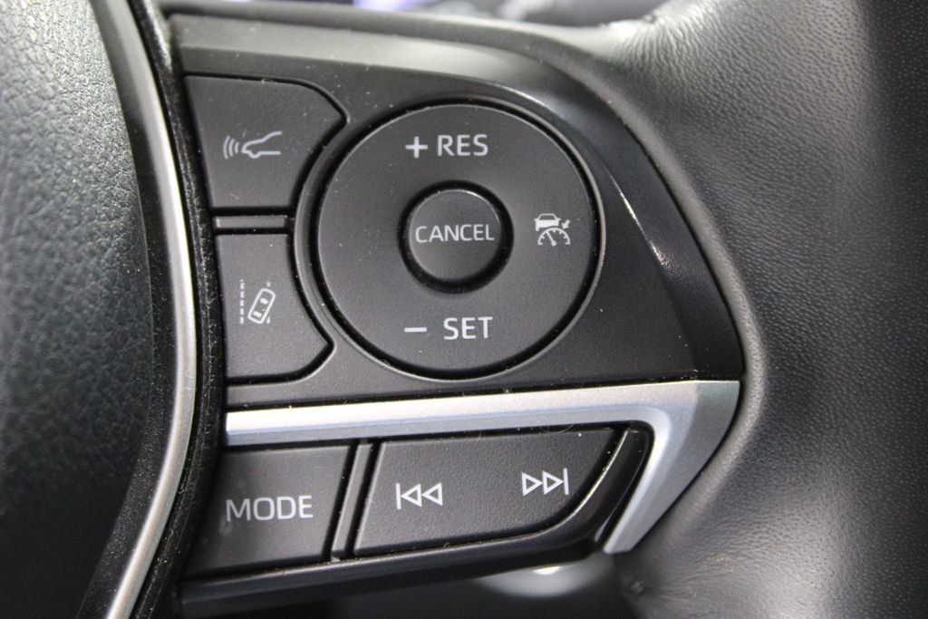 Used 2023 Toyota Camry XLE image 26