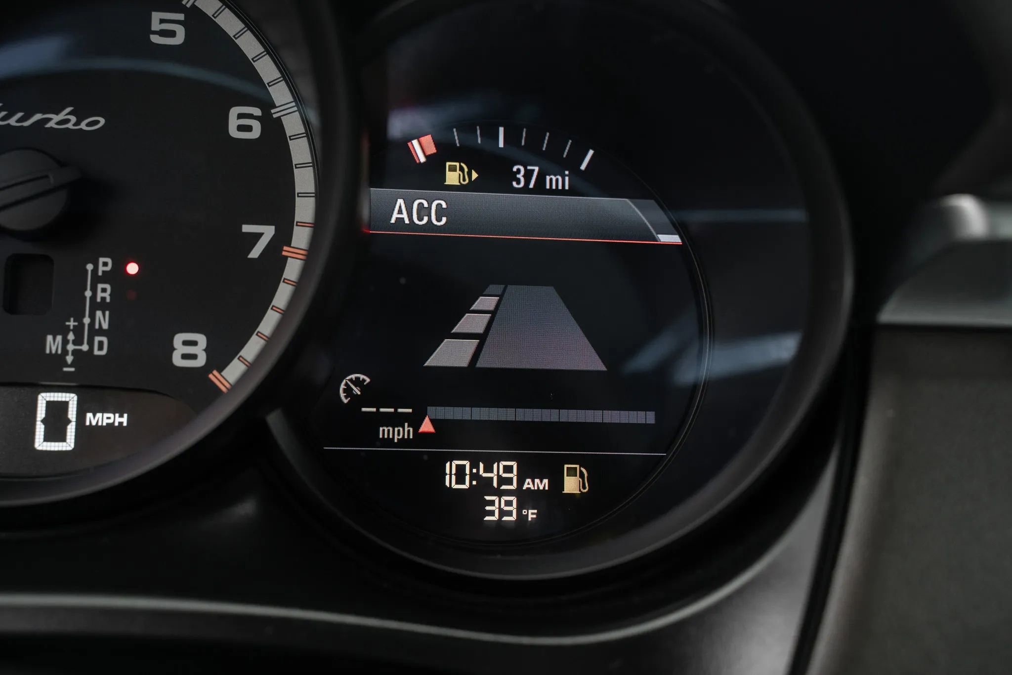 Used 2018 Porsche Macan Turbo image 33