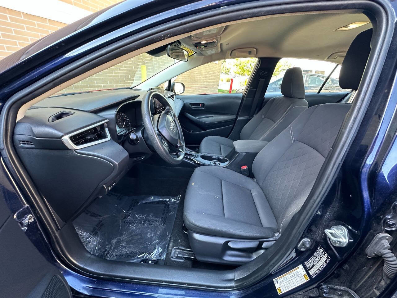 Used 2023 Toyota Corolla LE image 11