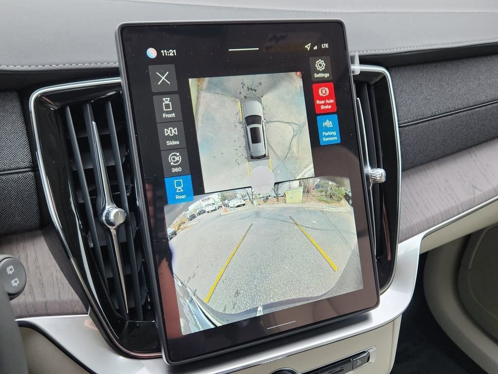 New 2026 Volvo XC90 T8 Ultra w/ Protection Package AWD/4WD image 9