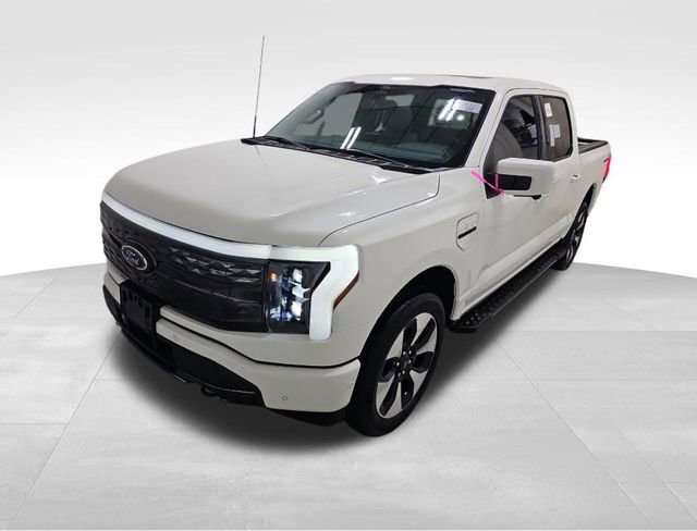 Used 2022 Ford F150 Lightning Platinum AWD/4WD image 3