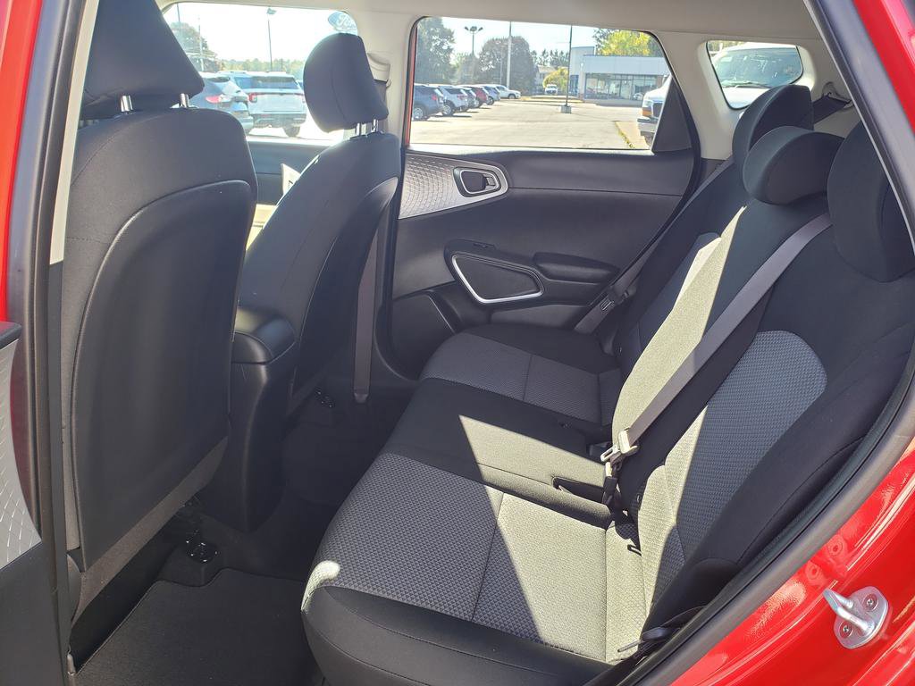 Used 2020 Kia Soul LX image 13