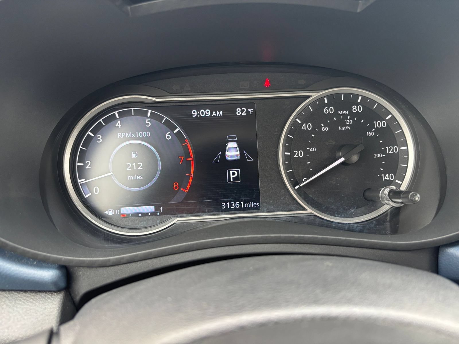 Used 2025 Nissan Versa SV FWD image 33