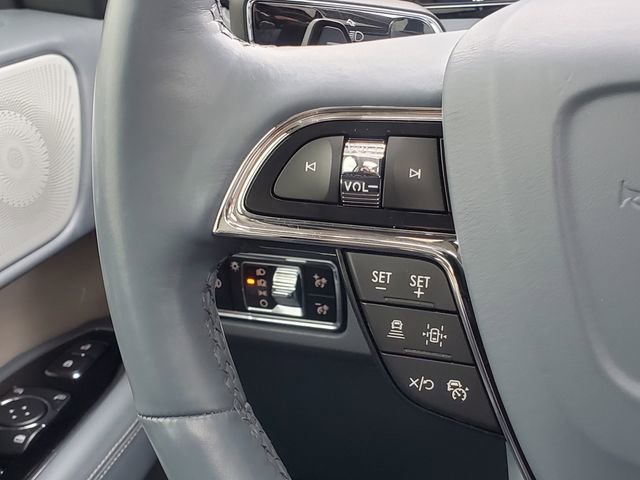 Used 2024 Lincoln Navigator Black Label image 17