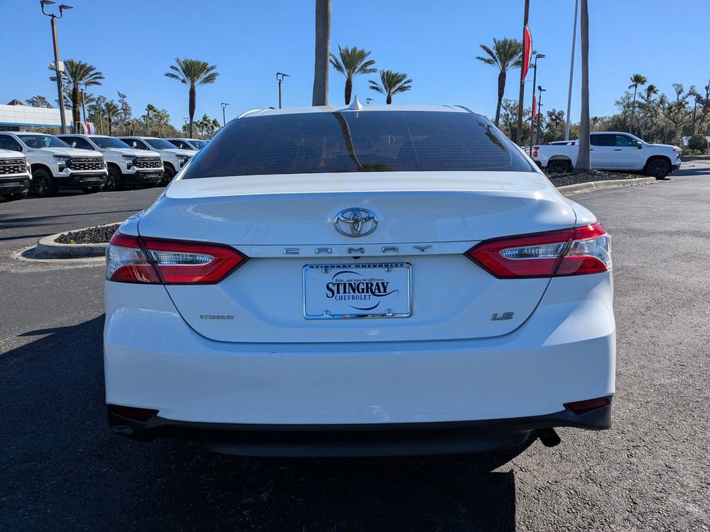 Used 2020 Toyota Camry LE image 5