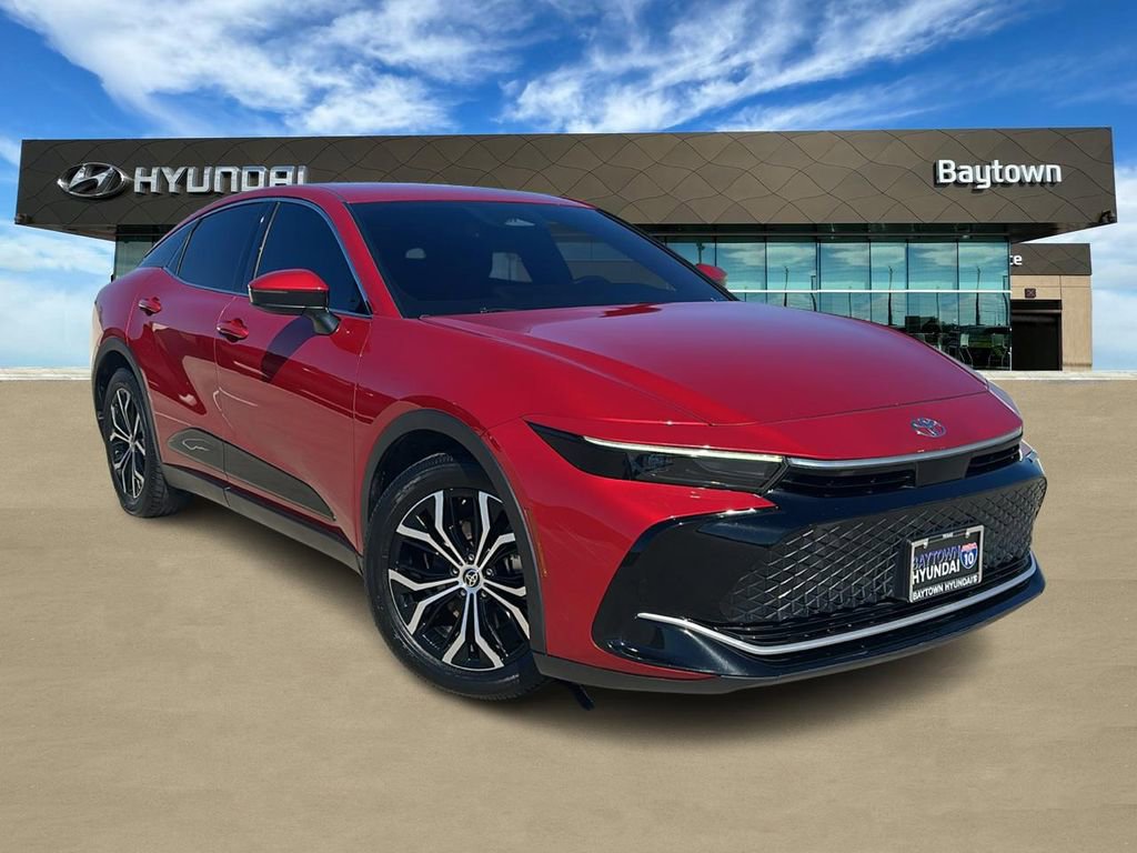 Used 2023 Toyota Crown XLE