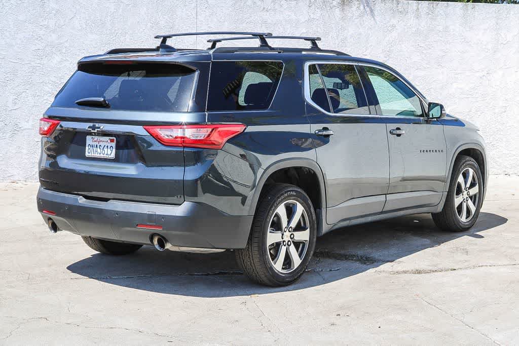 Used 2020 Chevrolet Traverse LT w/ LT Premium Package AWD/4WD image 4