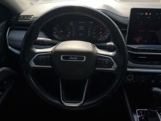 Used 2022 Jeep Compass Latitude w/ Sun and Sound Group AWD/4WD image 14