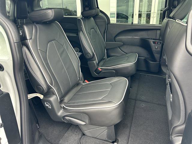New 2026 Chrysler Pacifica Limited w/ S Appearance Package image 56