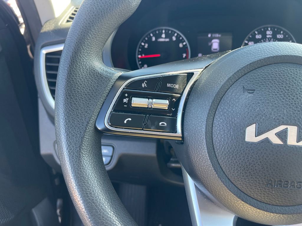 Used 2022 Kia Seltos LX image 35