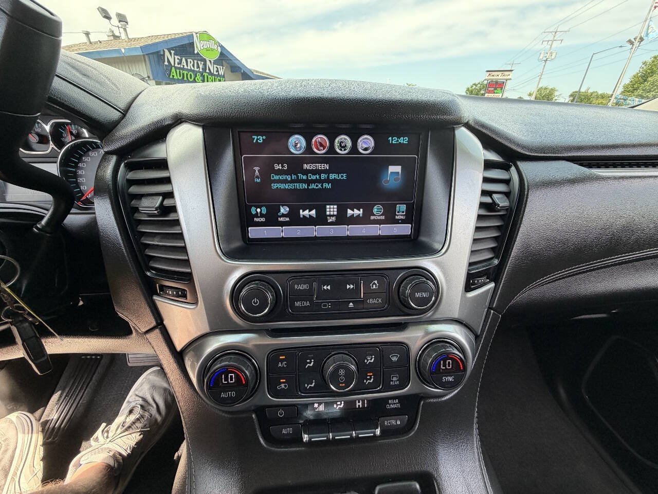 Used 2020 Chevrolet Tahoe LS w/ Max Trailering Package AWD/4WD image 19