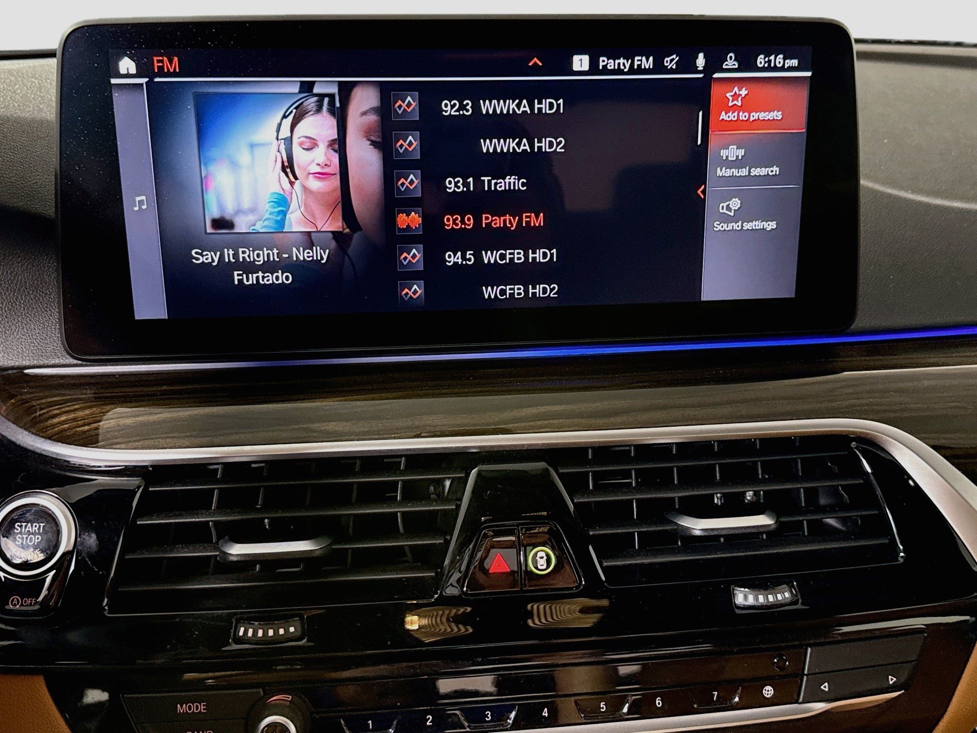 Used 2023 BMW 530i w/ Premium Package RWD image 18