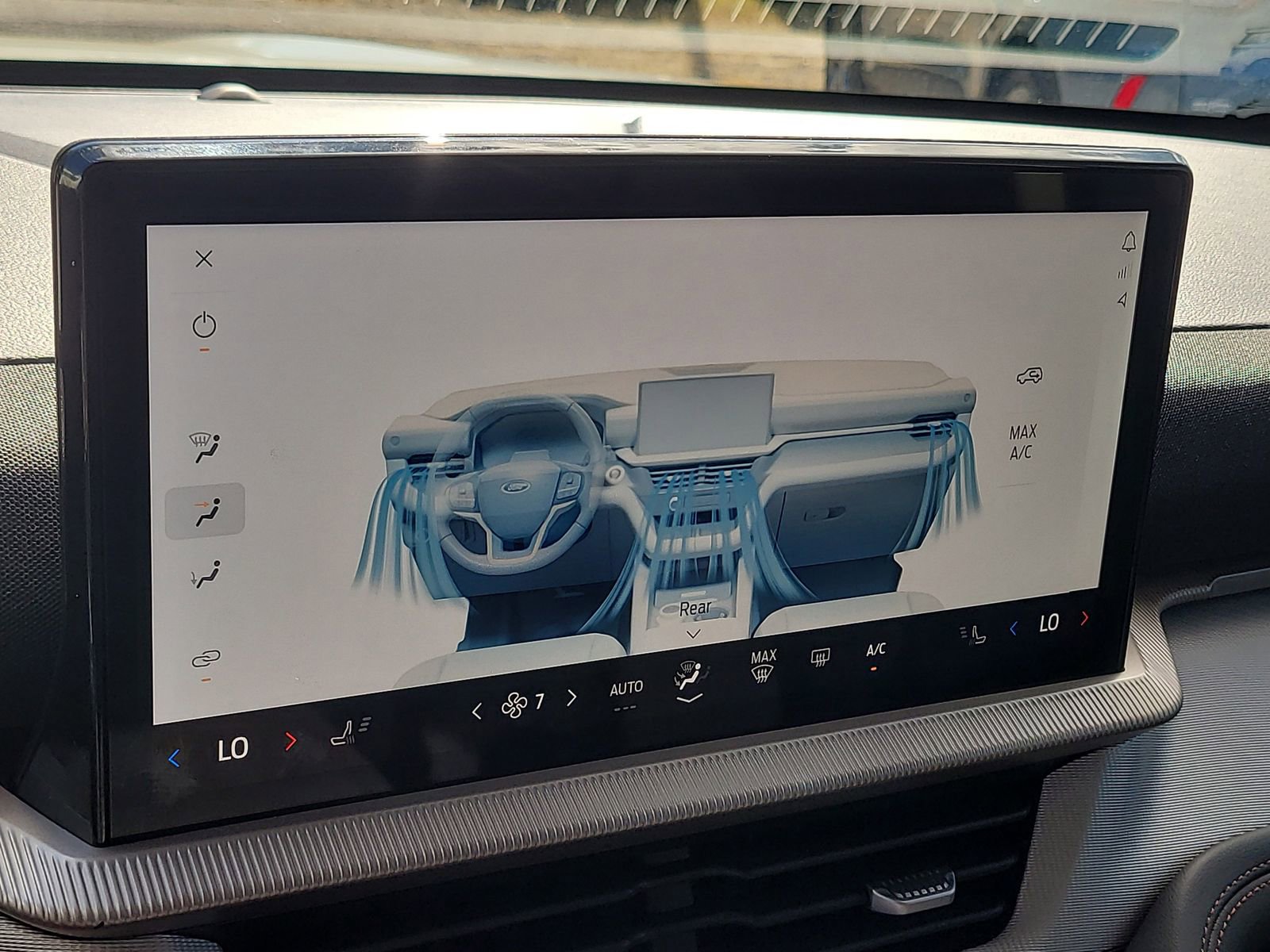 Certified 2025 Ford Explorer Active RWD image 22