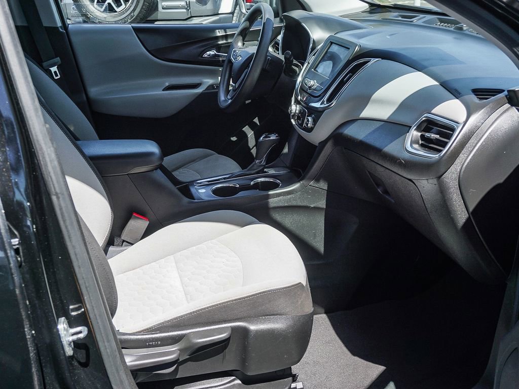Used 2020 Chevrolet Equinox LS image 13