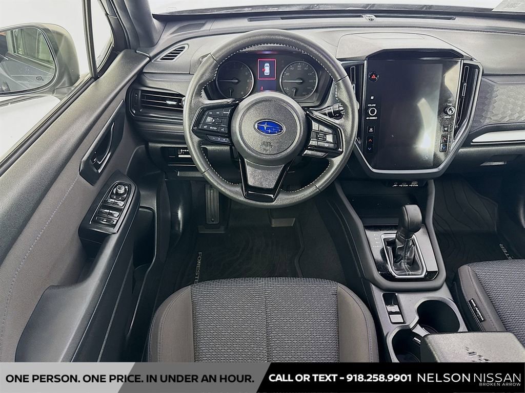 Used 2025 Subaru Forester Premium image 22