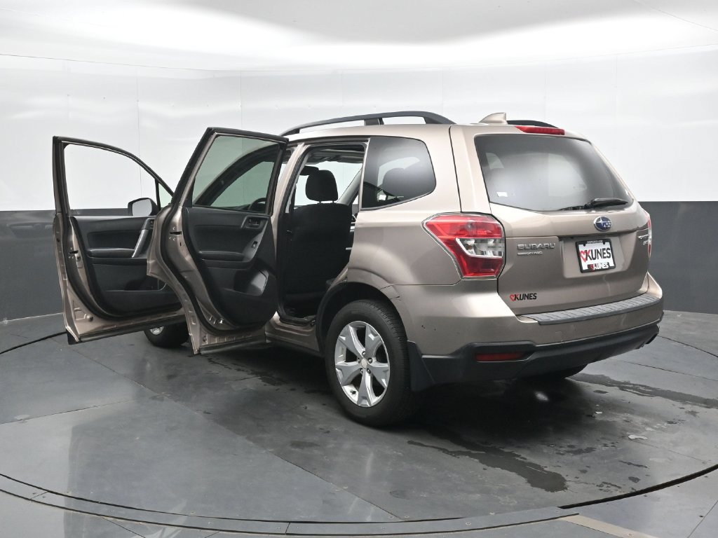 Used 2016 Subaru Forester 2.5i Premium AWD/4WD image 47